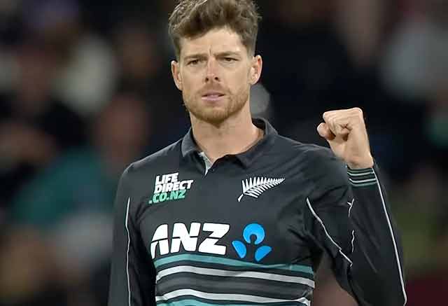 Santner boost ahead of Super Eights,