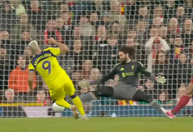 Liverpool Late Goals Conceded Hurt Top Four Hopes