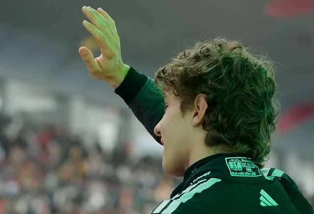 F1 Japanese GP 2026: Antonelli Takes Lead