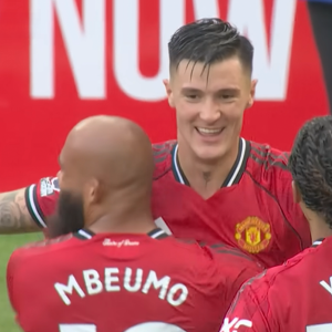 Sesko Knee Injury Sidelines Man Utd Striker for Month