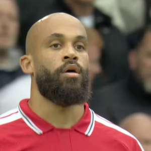 Manchester United Held to 1-1 Draw by Leeds United