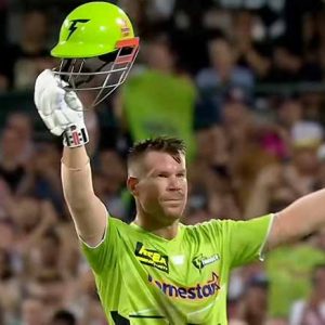 Smith trumps Warner Sydney derby as Sixers win